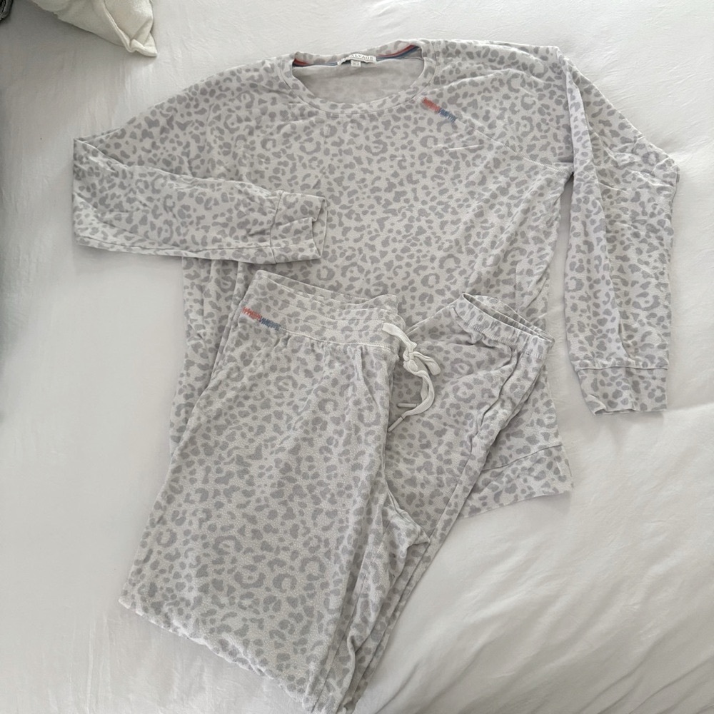 P.J. Salvage Gray and White Pajama Set Soft Cotton Blend